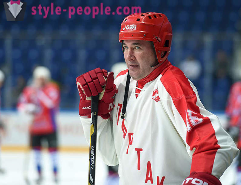 Александар Кожевников, хокејаш: биографија, породица, спортски успеси