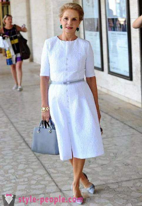 Стилови хаљине за жене 50 година: интересантне идеје, модели и стилисти препоруке
