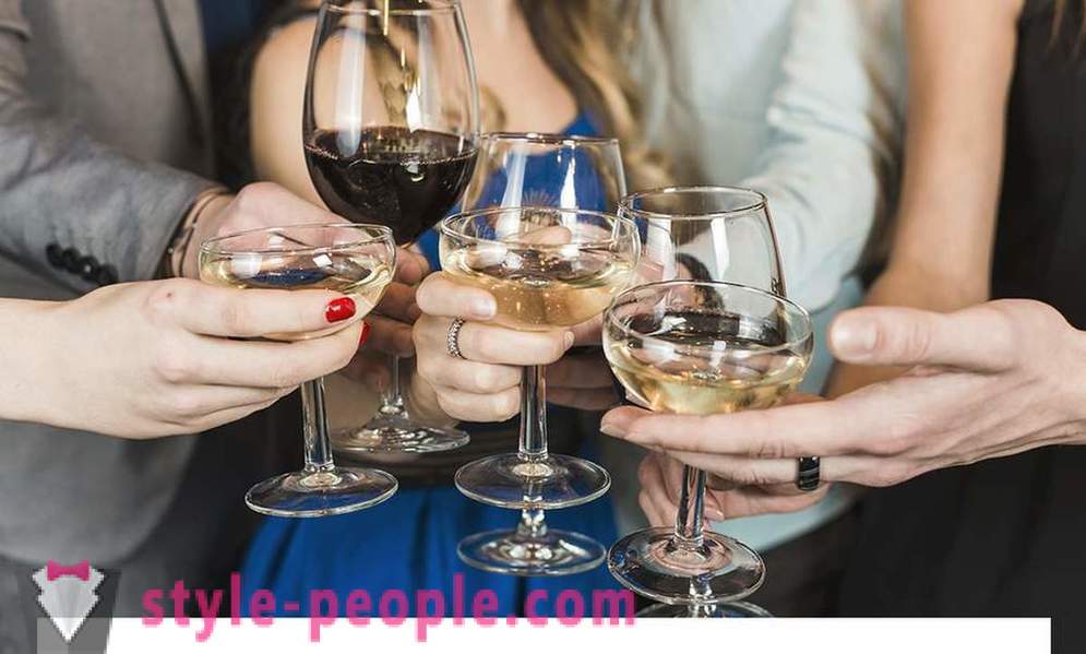 6 чињенице о разликама између тамне и чистог алкохола