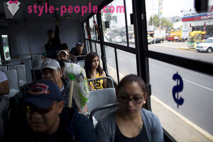 Зашто Мексико Сити становника купити лажне мобилне телефоне