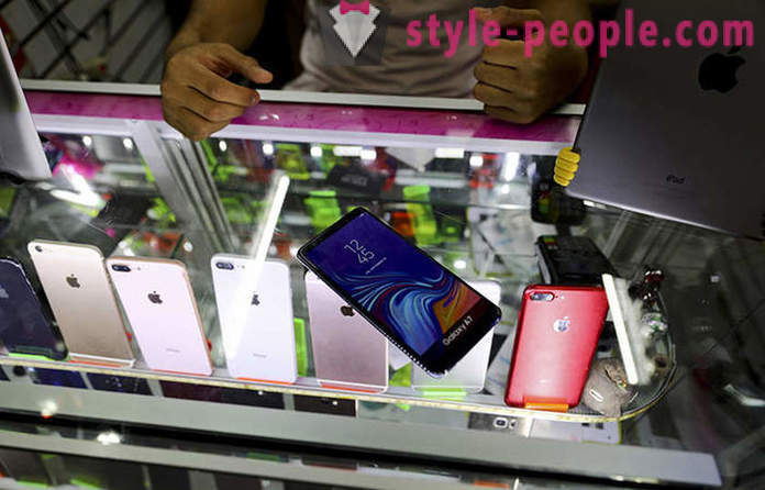 Зашто Мексико Сити становника купити лажне мобилне телефоне