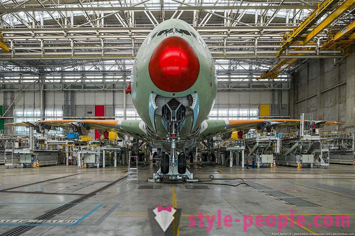 Производни процес највећег светског путничког авиона