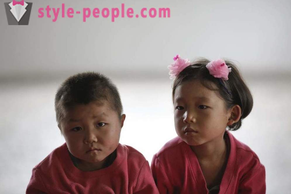 Животи деце у Северној Кореји