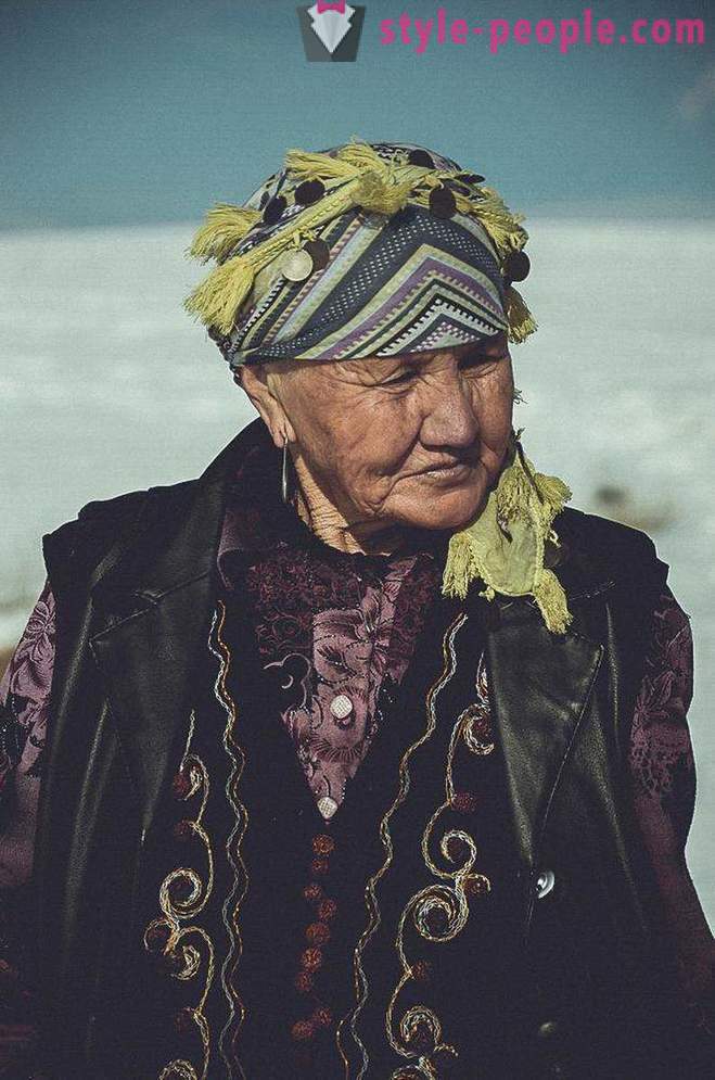 Запад фотограф провео два месеца у посети Казахстана схаман