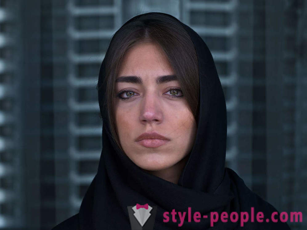 Ислам, цигарете и Ботокс - свакодневни живот жена у Ирану