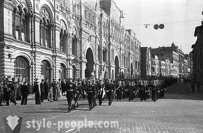 Парада на Црвеном тргу 1. маја, 1951