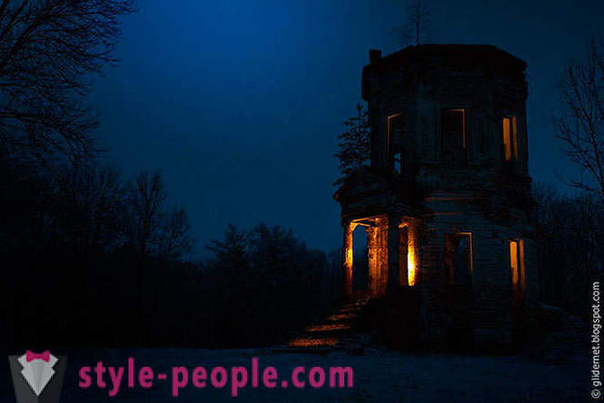 Ноћна стража - атмосферска слике напуштеним зградама